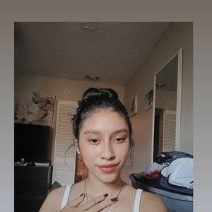 Meet your Posher, Joselin ivania